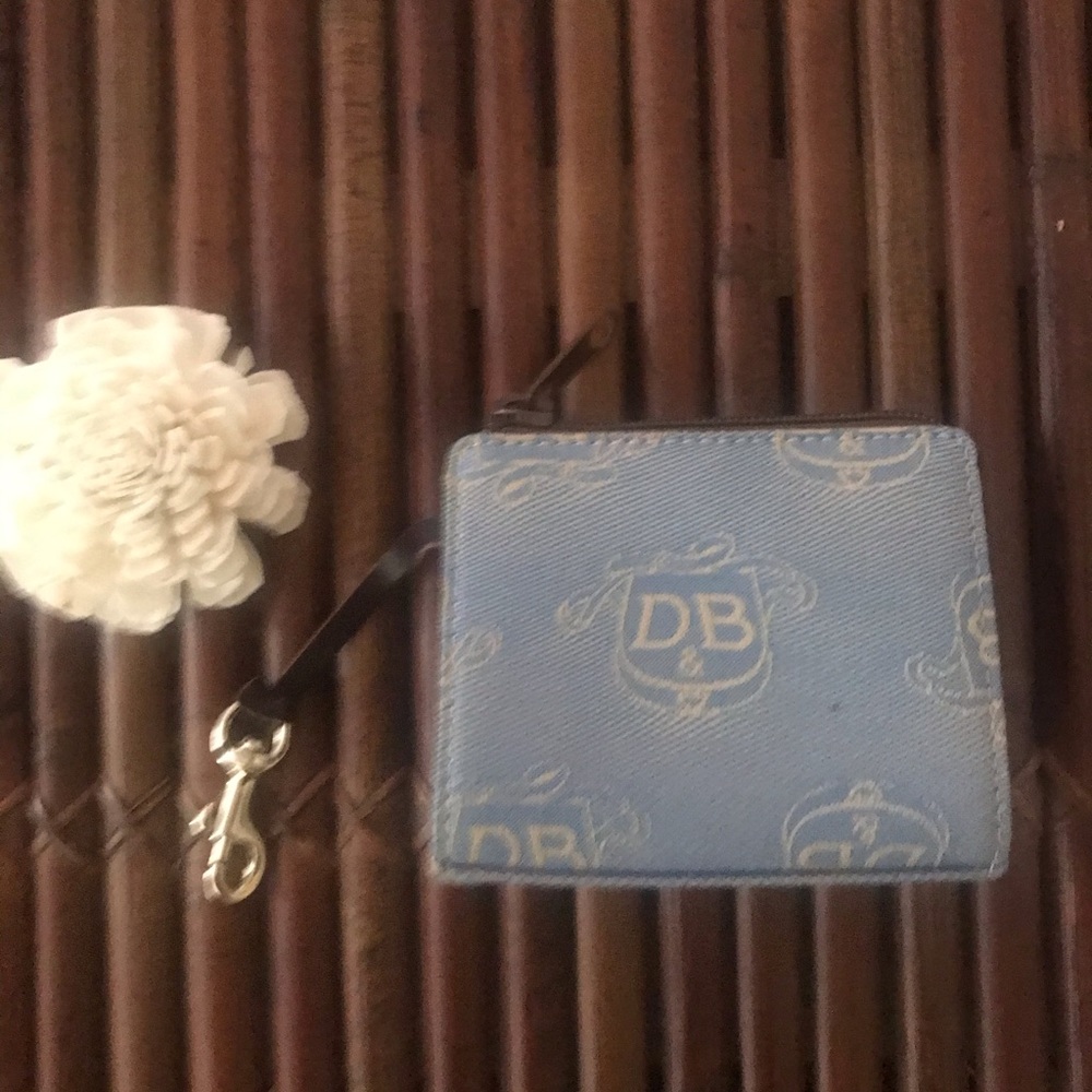 Dooney & Bourke Wallet - Picture 2 of 6